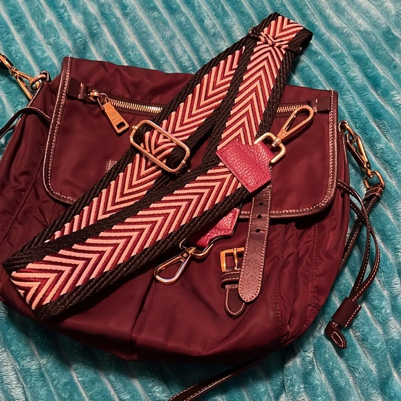 Prada RARE FIND Bordeaux Large Crossbody - Picture 12 of 13